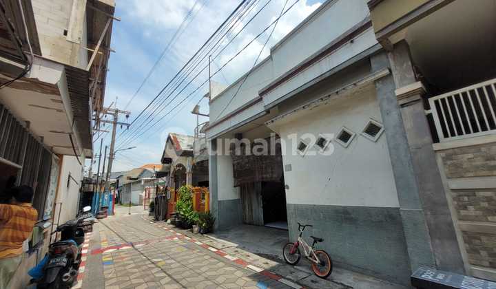 Rumah Strategis di Kawasan Surabaya Dekat dengan Surabaya Chinatown 2