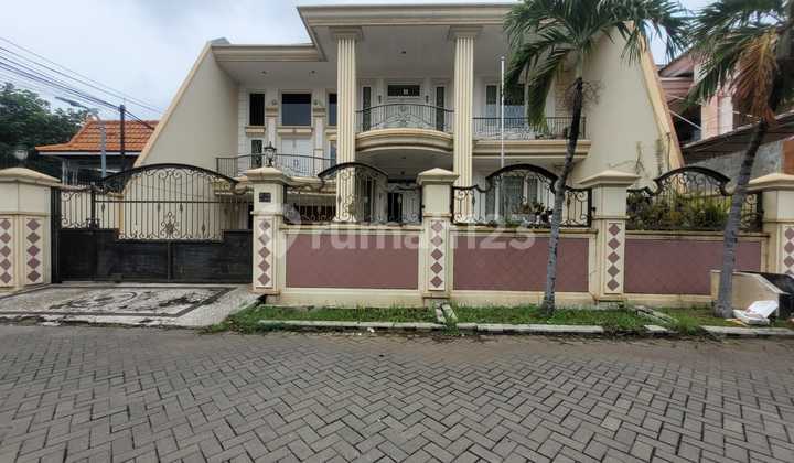 Rumah Strategis di Pusat Kota Surabaya Dekat dengan Galaxy Mall Rumah Strategis di Pusat Kota Surabaya Dekat dengan Galaxy Mall