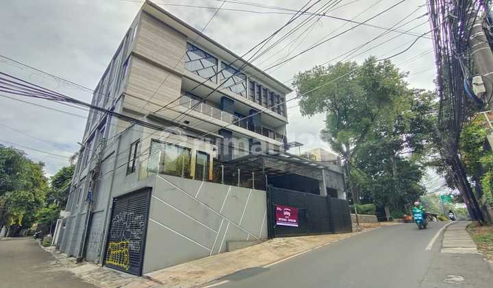 Rumah Kantor 4 Lantai Bagus Minimalis Dekat Pintu Tol Cawang di Mampang prapatan, Kemang