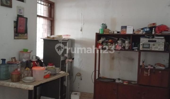 Affordable House Needs Renovation Strategic Area Spacious in Taman Kopo Indah 1 2