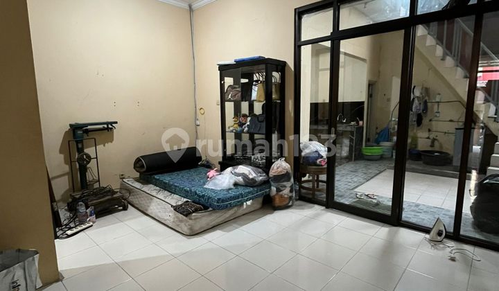 Rumah Murah Strategis 2 Lantai SHM Siap Huni di Jl. Caringin 2