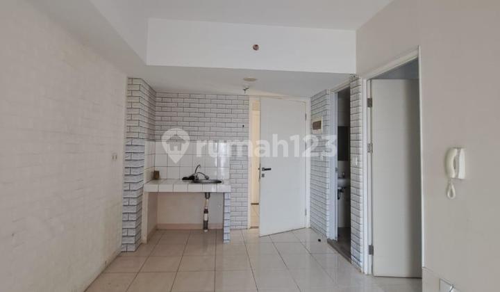 Strategic Comfortable Strata Apartment The Springlake Summarecon