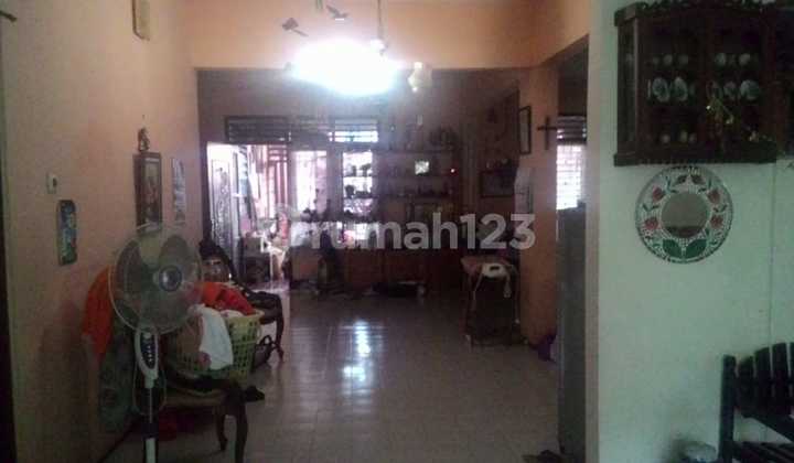 Elite House in South Jakarta Elite House in South Jakarta