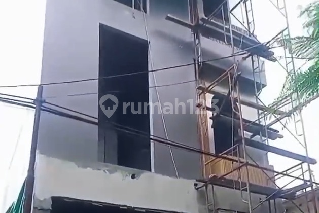 [Ch2] Jual Kost Exclusive 24 Kamar di Manyar Tirtomoyo, Strategis