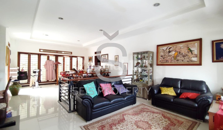 FOR SALE SEMI-FURNISHED HOUSE IN SAYAP AHMAD YANI CIKASO 2