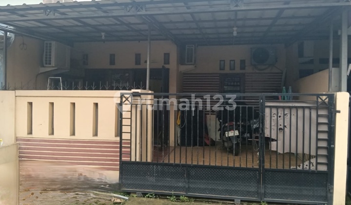 Quick Sale House in Harapan Indah 1, Bekasi