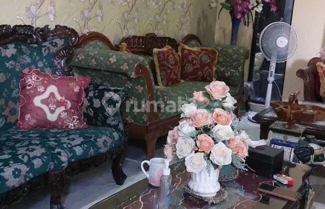 Dijual Cepat Rumah Hoek di Aralia Harapan Indah Bekasi 2