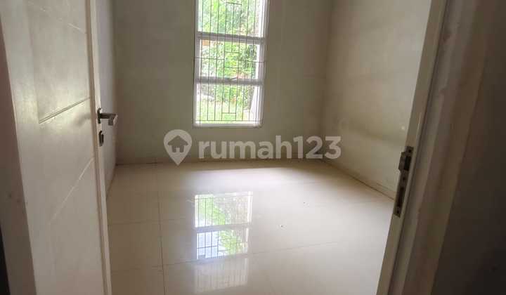 Dijual Rumah 1,5 Lantai Siap Huni Dalam Cluster di Metland Jakarta Timur 2