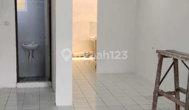 For Rent 2-Story Shop House in Taman Harapan Baru, Bekasi 2