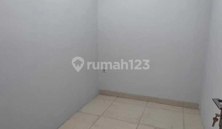 Dijual cepat Ruko 3 lantai sudah Renov di Pejuang Jaya Kota Harapan indah Bekasi 