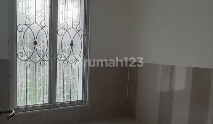 For Sale Corner House in Cluster Harmoni Harapan Indah 2 Bekasi 2