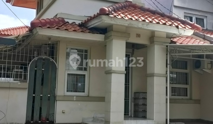 Rumah 3 Kt Luas 120m Hanya 10 Menit Ke Mall Karawaci Rumah 3 Kt Luas 120m Hanya 10 Menit Ke Mall Karawaci