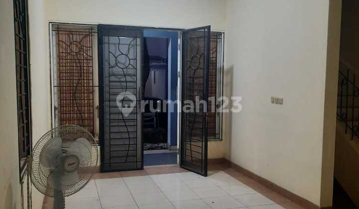 Rumah 2 Lantai 3 Kt Dekat Pahoa Dan Sumarecon Mall Serpong 2