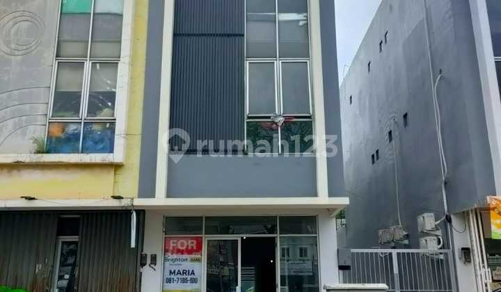 Ruko 3 Lantai Strategis Hanya 5 Menit ke Mall Sms Gading Serpong Ruko 3 Lantai Strategis Hanya 5 Menit ke Mall Sms Gading Serpong