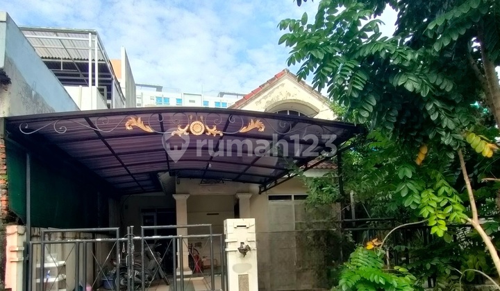 House 1.5 Floors Central Gading Serpong Near School and Mall