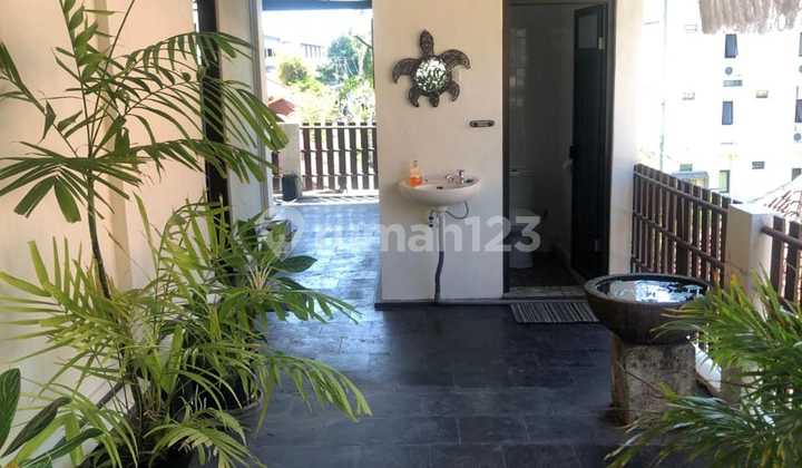 Rumah Semi Villa 3 Floor Classic Semi Villa In Kuta 2