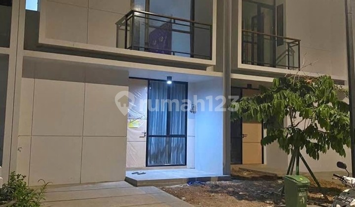Hunian 2 Lantai Lokasi Strategis Lippo Karawaci Siap Huni