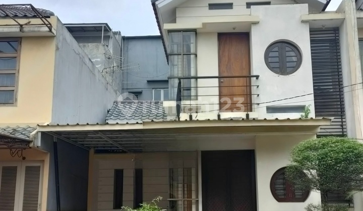 Rumah 2 Lantai Luas 120 Dekat Kampus Uph dan Mall Karawaci