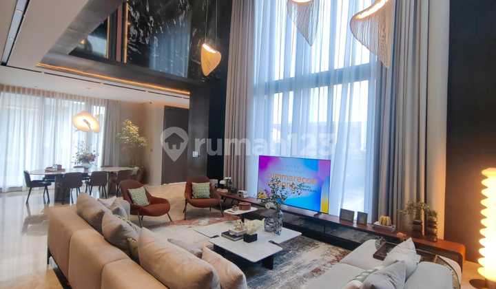Rumah Hunian Mewah Ada Lift Terbaru di Gading Serpong