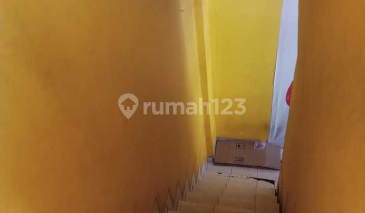 Shop/ Business Space in Front of Widyatama Campus Shop/ Business Space in Front of Widyatama Campus