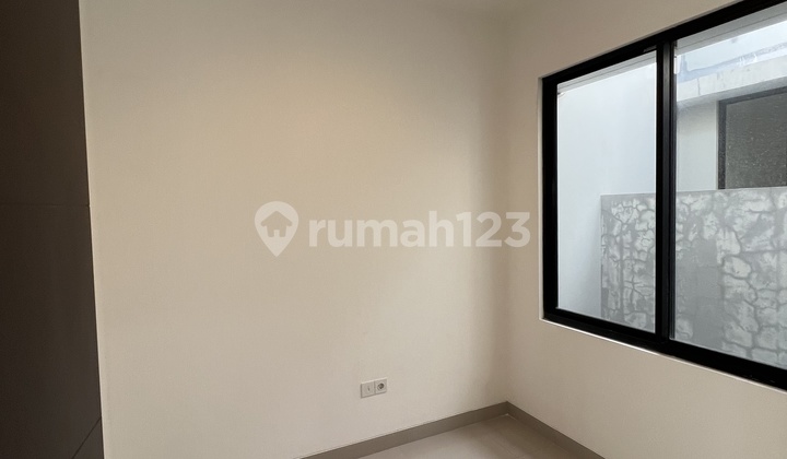 Rumah 2 Lantai 4.5X10 Cluster Florida Pik 2 Extension Milenial 2