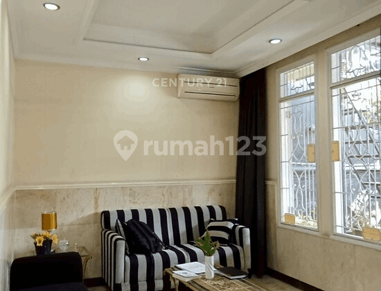 DIJUAL RUMAH PURI CINERE SEMI FURNISHED STRATEGIS KE PIM 2