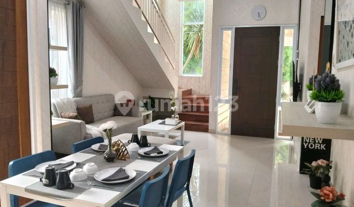 Rumah Mewah 2 Lantai Nempel Jakarta Selatan - Jakarta Barat - Bintaro - Pondok Indah - Bandara Soetta