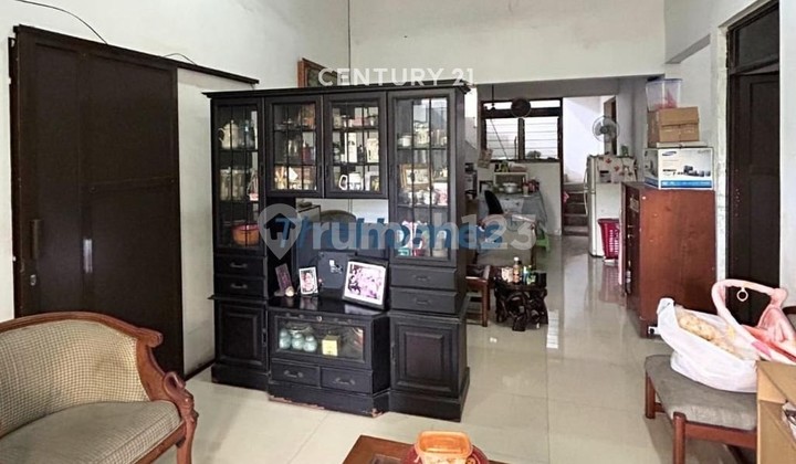Dijual Rumah Lokasi Strategis di Tebet Timur 2