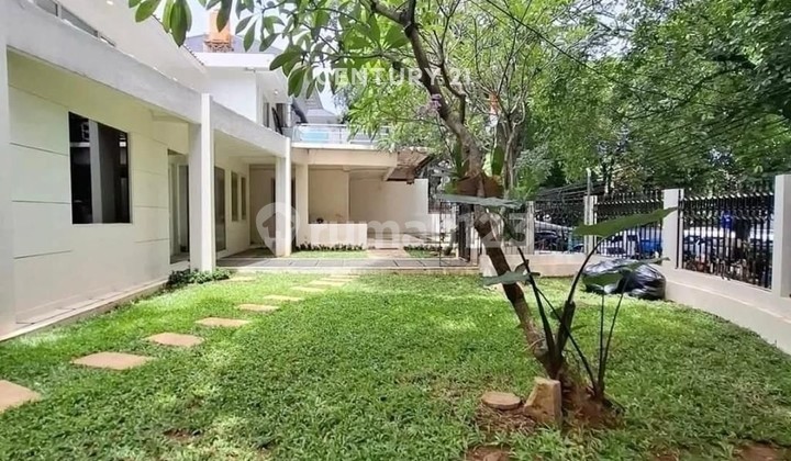 For Sale Spacious Prestigious House on Kerinci Street, Kebayoran Baru 2