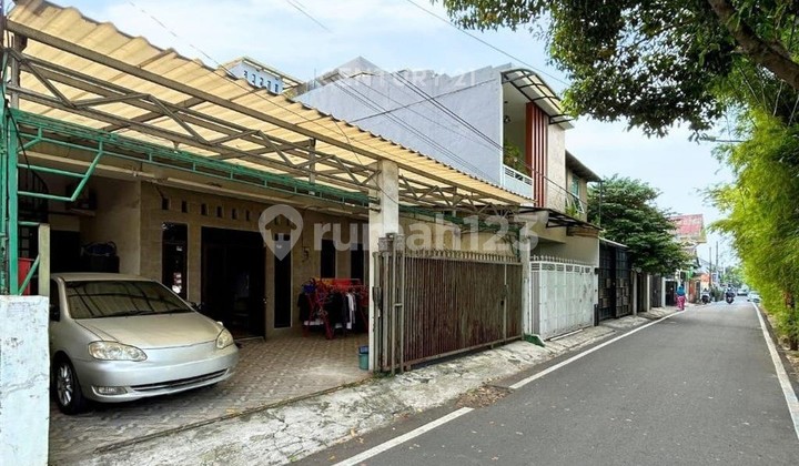 Dijual Rumah Lokasi Strategis di Tebet Timur