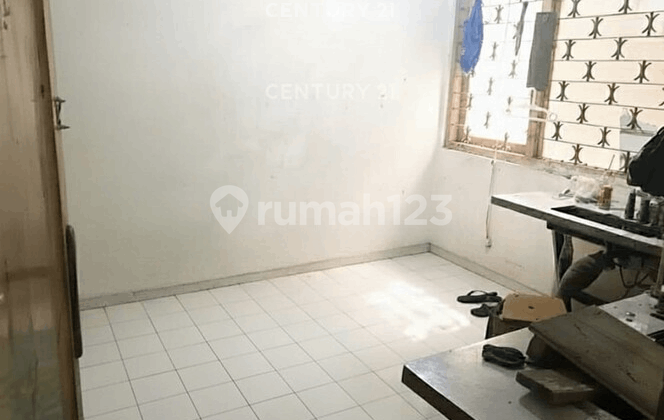 For Sale Old House Land Area Included Strategic Location 2