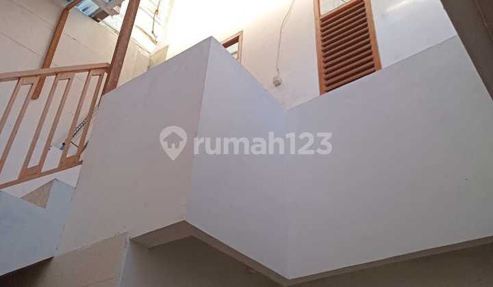 For Rent 2-Story House in Pondok Hijau Cimahi, Comfortable and Strategic Residence