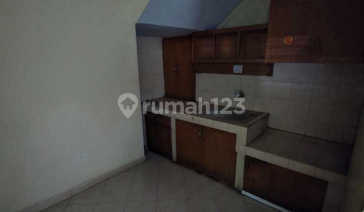 For Sale Fast 2-Story House in Taman Sakura Bandung Comfortable and Ready-to-Occupy Residence Strategic Location 2