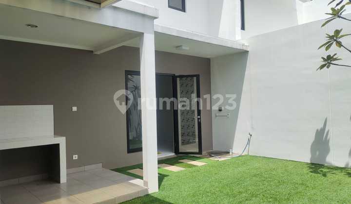 For Rent 2-Storey House at Summarecon Cluster Dayana Bandung Ready to Occupied Comfortable and Safe Strategic Location