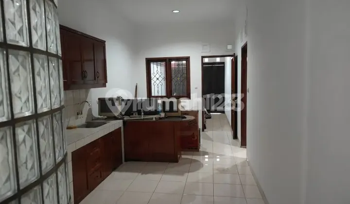 Rumah di Kopo Mas Dekat Pusat Perbelanjaan dan Mall 1