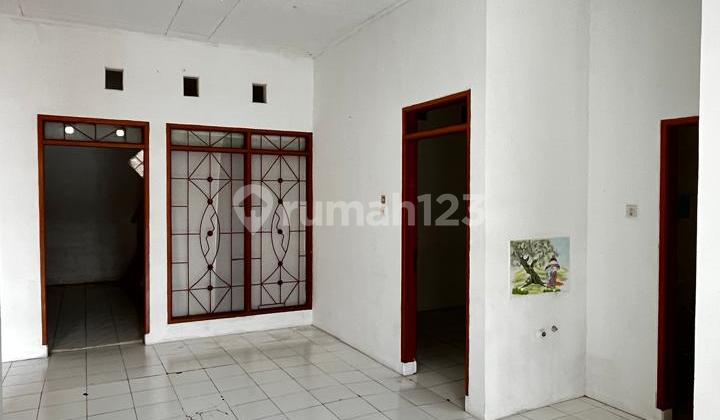 For Rent House in Taman Kopo Indah 3 (TKI 3) Bandung Comfortable and Ready-to-Occupy Residence 2