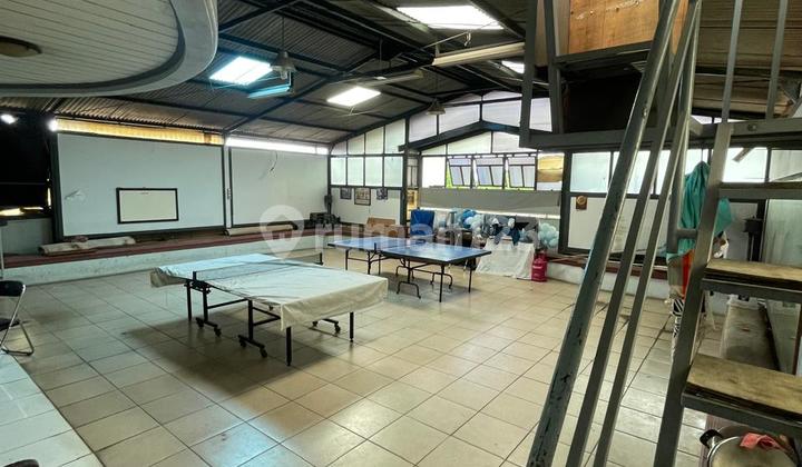 Large 3.5-Story Shop House in Cisirung Palasari 2