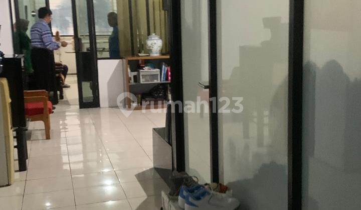 Rumah/Perkantoran 3 Lt. Petojo Utara..... Dijual Segera Rumah/Perkantoran 3 Lt. Petojo Utara..... Dijual Segera