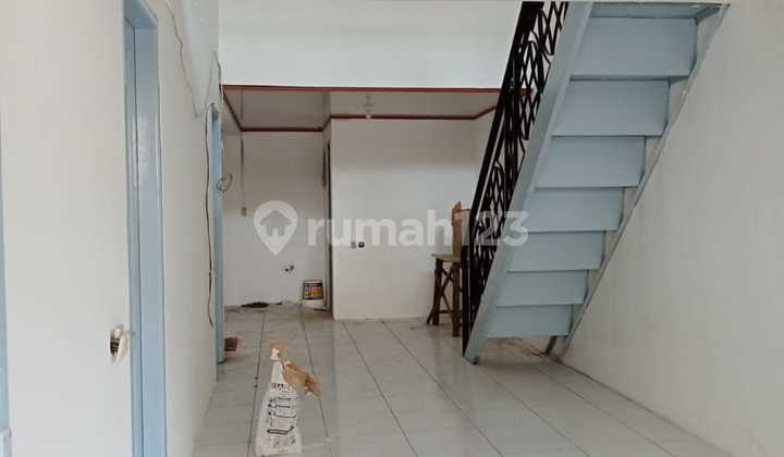 Rumah Bagus & Rapi Taman Semanan Indah 2
