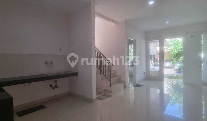 Nice Ready-to-Live House in Green Lake City