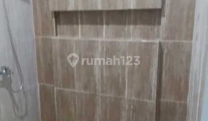 Kawasan Elit Pulomas Rumah Hoek Mewah ... Dijual