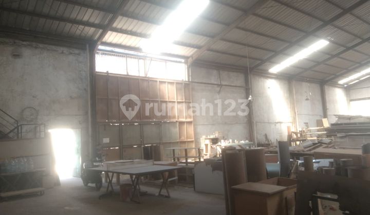 Warehouse Plot for Rent, 18x30