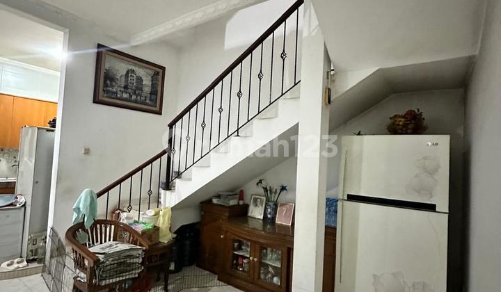 Kosambi Baru... For Sale 2.5 Story House 2