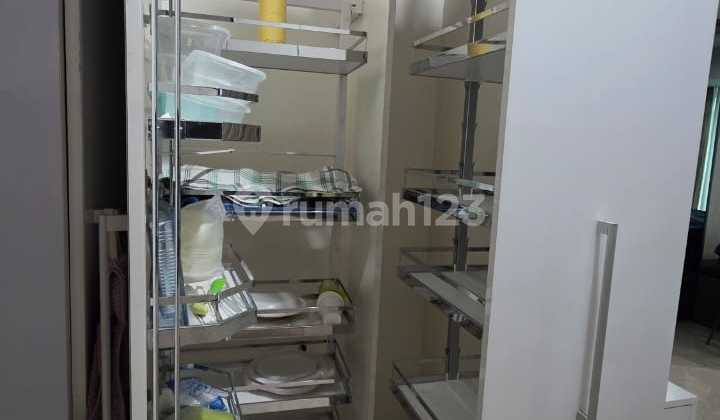 Disewakan Apart St. Moritz Puri 2