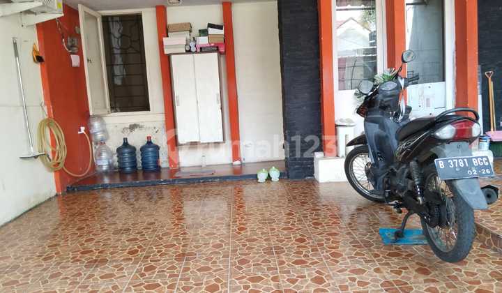 Rumah Bagus Dekat Tol Jelupang