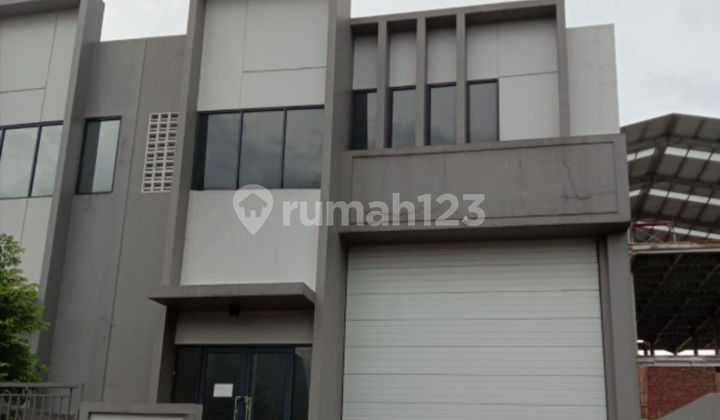 1-Story Ready-to-Use Warehouse in BSD