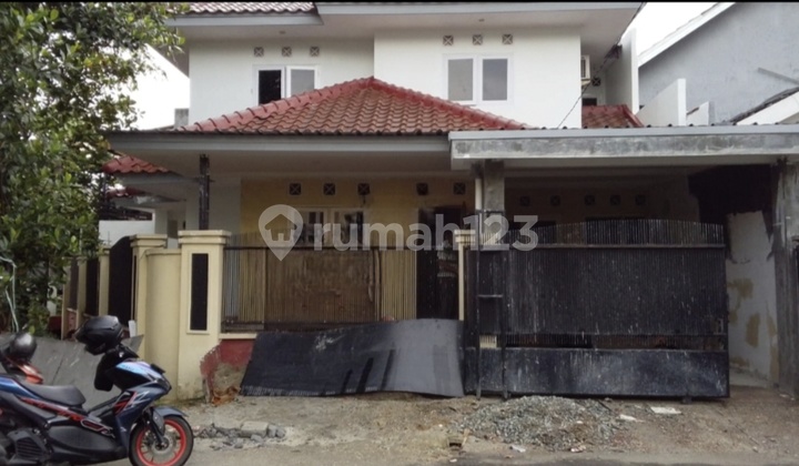 Renovated 2-Story House Ready to Occupied in Bintaro