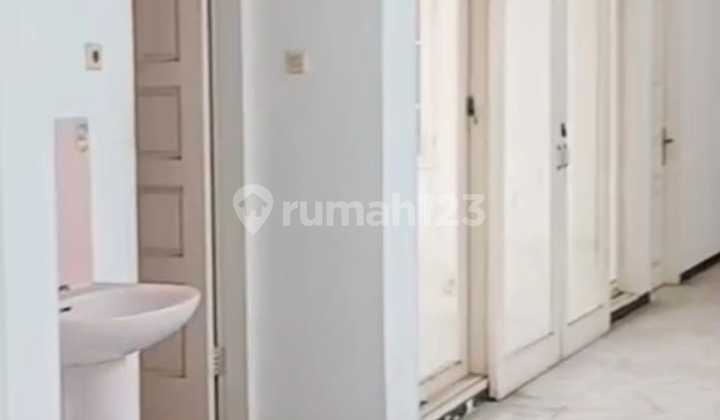 Rumah Siap Huni Dekat Ciputra World  2