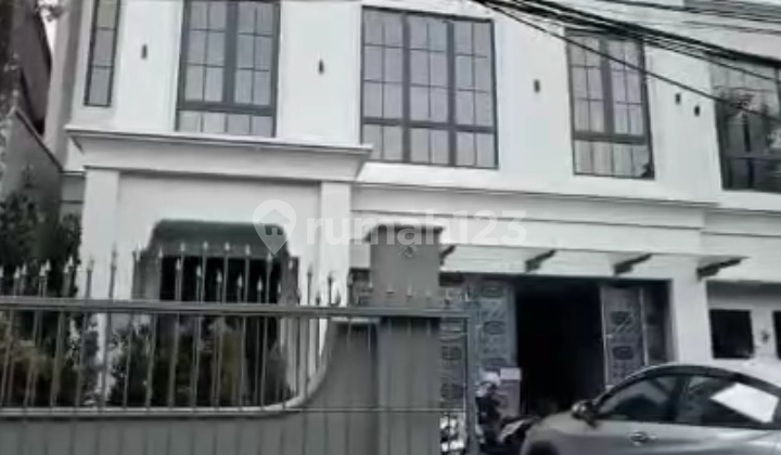 Dijual Rumah Kebayoran Baru Jakarta Selatan