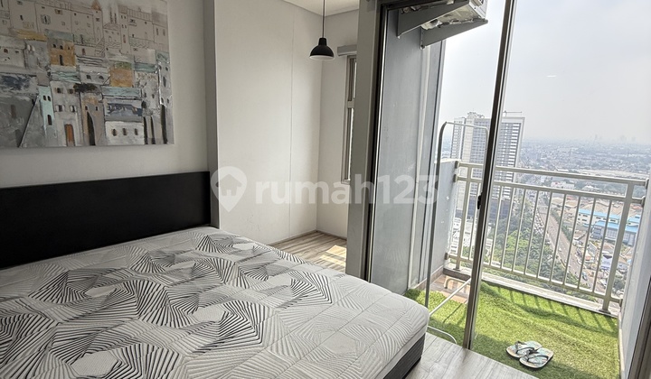 Springwood Residence Studio Apartment Fully Furnished